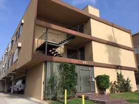 947 Menlo Ave Apartamentos