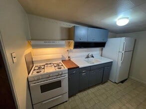 1266 Muhlenberg St in Reading, PA - Building Photo - Building Photo