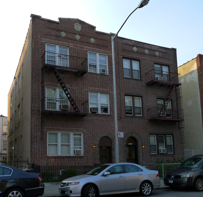 47-35 43rd St in Flushing, NY - Building Photo - Building Photo