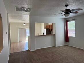 405 Loma Linda Loop NE in Rio Rancho, NM - Building Photo - Building Photo