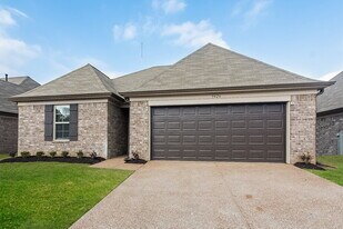 9426 Darren Cir S in Cordova, TN - Building Photo