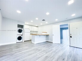 1826 My Pl Ln in West Palm Beach, FL - Building Photo