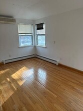 209-38 46th Rd in Queens, NY - Building Photo - Building Photo