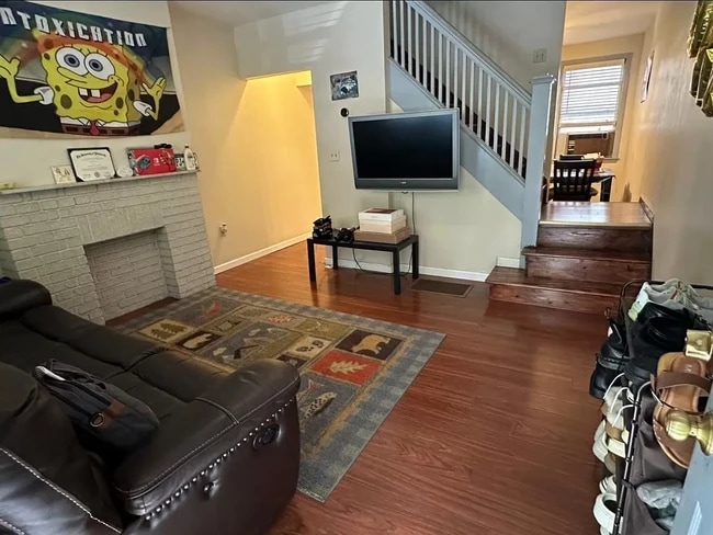 property at 142 Chesterfield Rd
