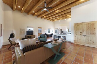 5 Anadarko Road in Ranchos De Taos, NM - Building Photo - Building Photo