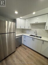 52 Charlbrook Ave in Barrie, ON - Building Photo - Building Photo