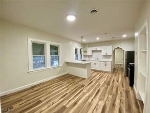 884 Copley Rd in Akron, OH - Building Photo - Building Photo