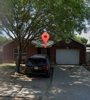 3308 Ivy Ave in Hidalgo, TX - Building Photo