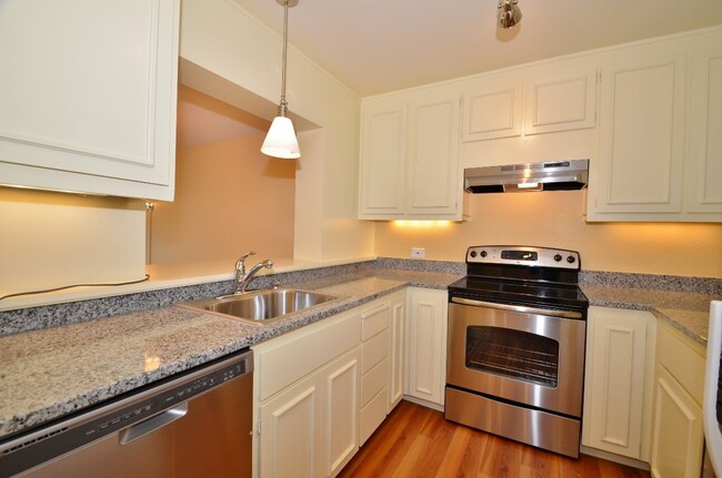 614 Vía Casitas in Kentfield, CA - Building Photo - Building Photo