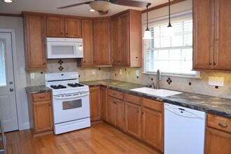 149 20th Ave NW in Hickory, NC - Building Photo - Building Photo