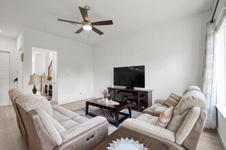 1607 Regents Gate Rd in Houston, TX - Building Photo - Building Photo