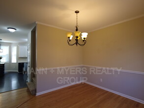 11 Claymore Ct in Broadway, NC - Foto de edificio - Building Photo
