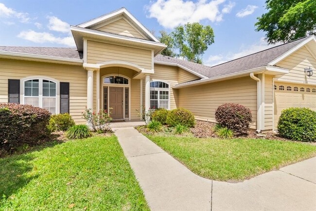 8430 SW 10th Pl in Gainesville, FL - Building Photo - Building Photo