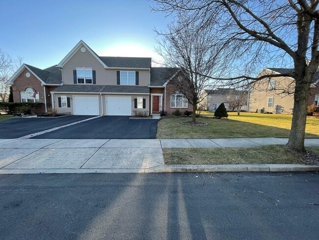 1588 Kennington Ln in Macungie, PA - Building Photo - Building Photo