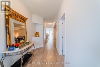 1044 Hardy Wy in Innisfil, ON - Building Photo - Building Photo