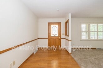 647 Alwyne Rd in Carmel, IN - Building Photo - Building Photo