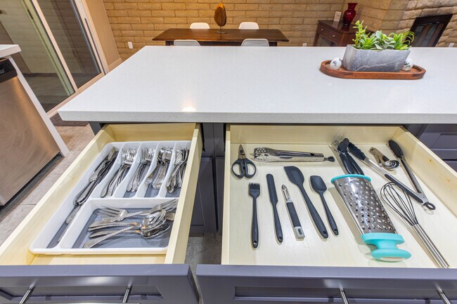 2812 S Mill Ave, Unit 2812 in Tempe, AZ - Building Photo - Building Photo