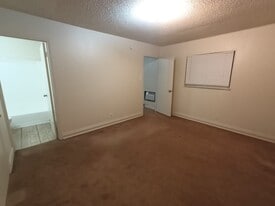 5811 Stieren Dr, Unit 5811 - 93 in High Ridge, MO - Building Photo