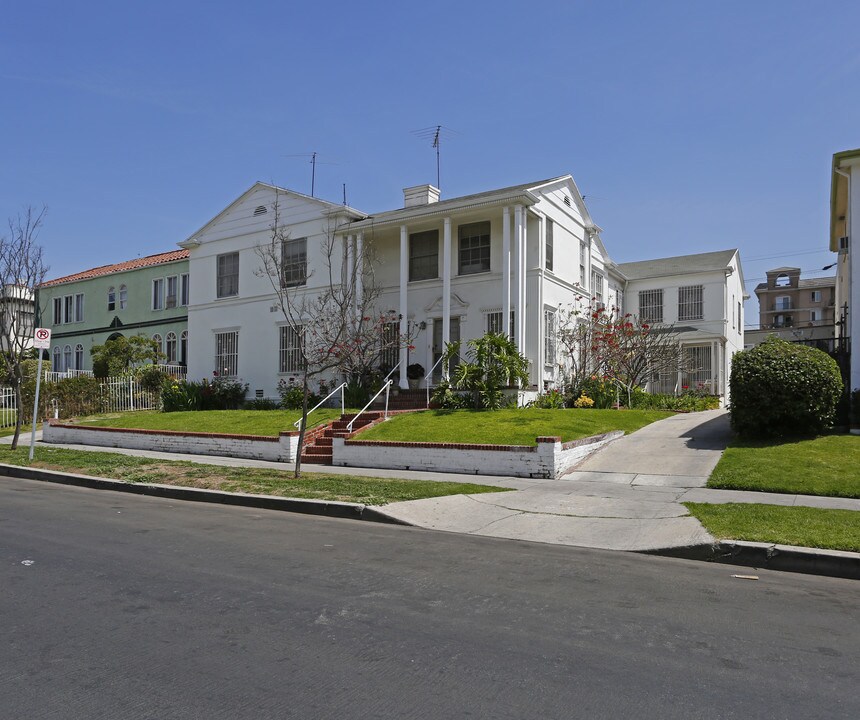 840 S Mariposa Ave in Los Angeles, CA - Building Photo