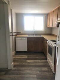 623 Willow Creek Ct photo'