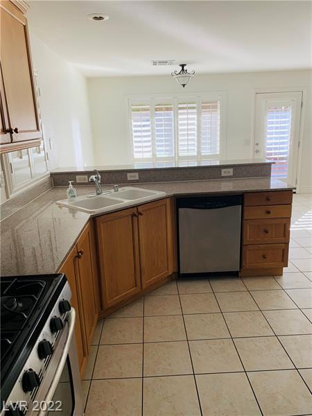 271 Soggy Ruff Way in Las Vegas, NV - Building Photo - Building Photo