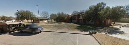 Live Oak Apartments in Stamford, TX - Building Photo - Building Photo