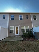 261 Peebles Dr in Smithfield, NC - Building Photo - Building Photo