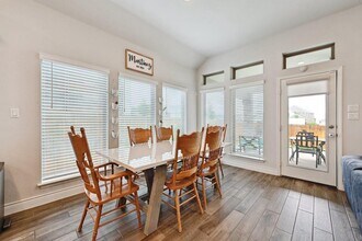 132 Cyrus Milton Dr in Buda, TX - Building Photo - Building Photo