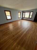 1030 N MacArthur Blvd in Springfield, IL - Building Photo