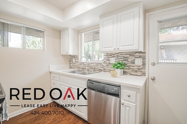 861 Glencliff St in La Habra, CA - Building Photo - Building Photo