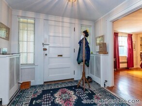 30 Stetson St in Brookline, MA - Building Photo - Building Photo