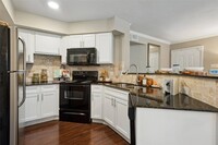 7200 Almeda Rd, Unit 312 in Houston, TX - Building Photo - Building Photo