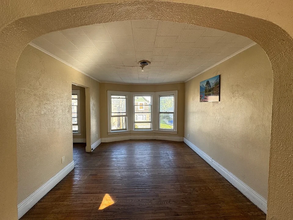 26 Sherwood St, Unit Upper in Buffalo, NY - Building Photo