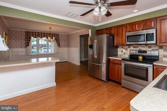 2325 Poplar Rd in Havertown, PA - Building Photo - Building Photo