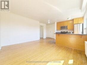 500 Gilbert Ave in Toronto, ON - Building Photo - Building Photo