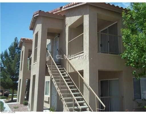 2110 Los Feliz St in Las Vegas, NV - Building Photo