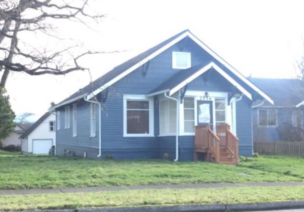 2336 Grant St in Bellingham, WA - Building Photo