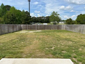 1613 Grey Cliff Run in Wilmington, NC - Building Photo - Building Photo