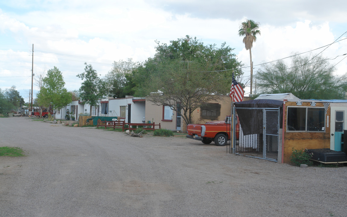 3030 N Castro Ave in Tucson, AZ - Foto de edificio