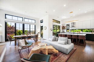 3826 Meridian Ave N in Seattle, WA - Building Photo