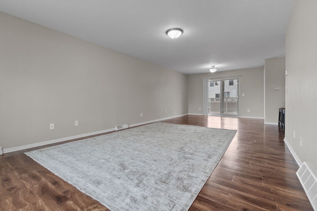 6155 Aerotech Dr in Appleton, WI - Building Photo
