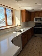 98 Rockland St in Swampscott, MA - Building Photo - Building Photo