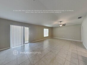 11176 Riley Pines Cir in Gibsonton, FL - Foto de edificio - Building Photo