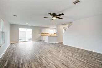7130 Cypress Pr Dr in Cypress, TX - Building Photo - Building Photo