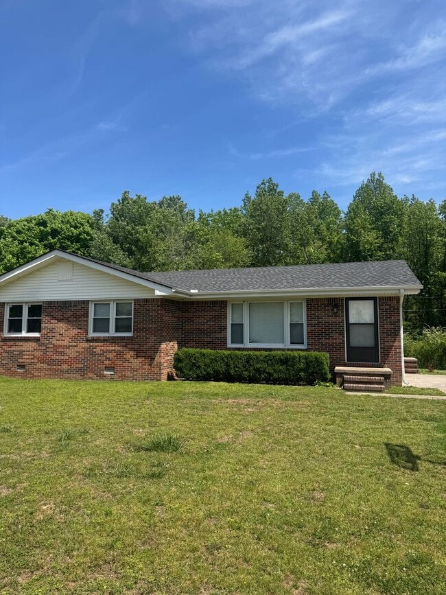 property at 586 Hutchens Rd