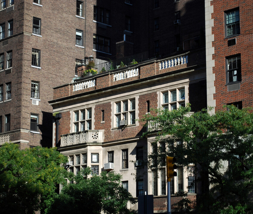 1025 Park Ave in New York, NY - Foto de edificio