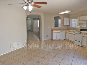 10526 W Via Del Sol in Peoria, AZ - Building Photo - Building Photo