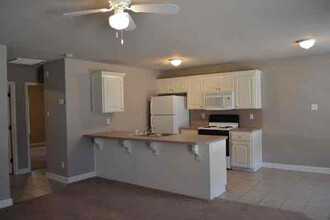 2151 Hamilton St in Jacksonville, AR - Foto de edificio - Building Photo