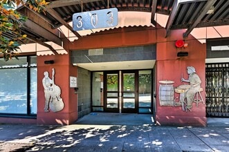 303 23rd Ave S in Seattle, WA - Building Photo - Building Photo