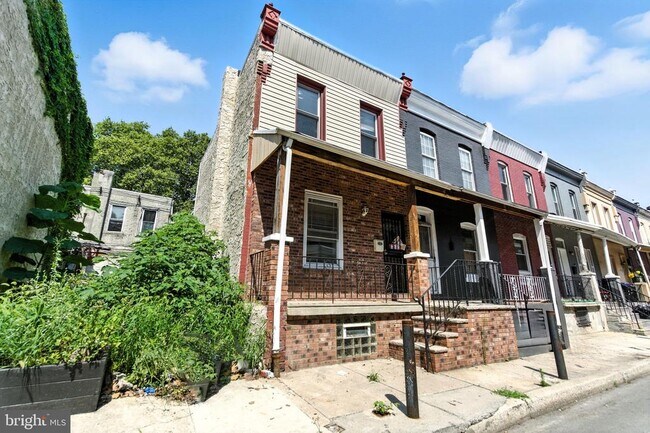 property at 144 N Dearborn St